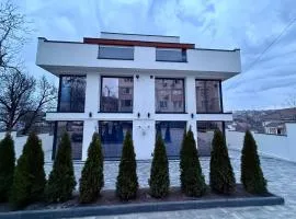 Modern premium apartament in a quite private building