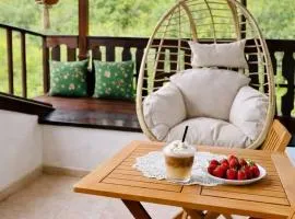 Family Hotel and Restaurant Varosha 2003