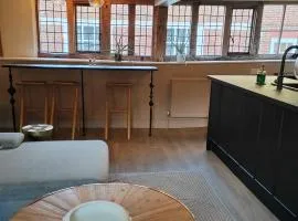 16th Century Heart of Norwich Apartment