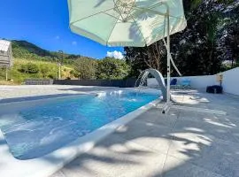 Casa p/ até 15 pessoas Piscina + Churrasq + Sinuca