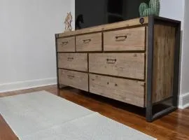 Modern Studio Near EWR - 15 Min Airport Access