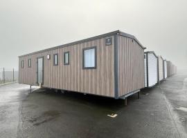 New Vennepark caravan 463 6p, Hotel in De Haan