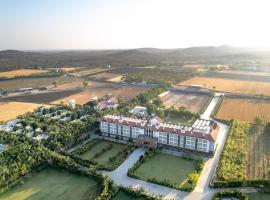 Radisson Resort & Spa Sasan Gir โรงแรมในจูนากัดห์