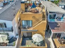 Contemporary Value 4 Bdr, with Rooftop Deck- 303 home