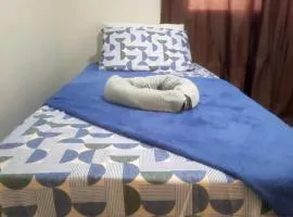 Quarto básico Self Check-in 24h Condomínio com 1 vaga