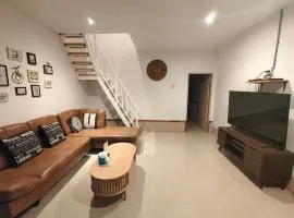 Baan Minnie 3 bedroom house 400m from Saikaew beach