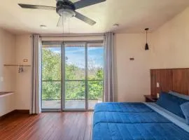 Master Jungle Penthouse with Large Private Terrace - Santuario Hotel Boutique