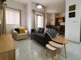 Bright Central Apartment Close to Shore