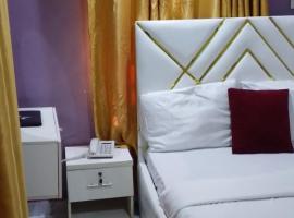 FourJ Hotel and Suites, отель 