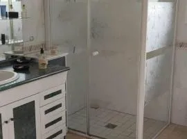 Chambre calme chez l'habitant