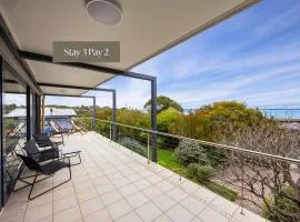 Ocean Views at Echo Beach - Somers