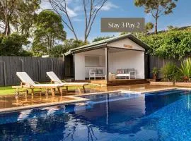 The Navigator with heated pool and spa