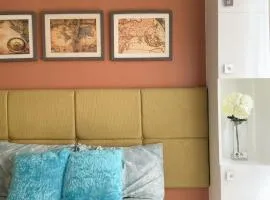 Studio Unit in Manhattan Heights with Balcony