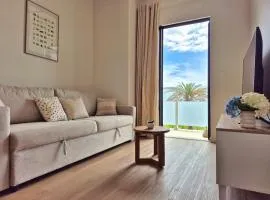 Sunset Breeze - Bright & Cozy Apartment in Tamarin