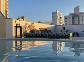 Cobertura Espetacular no Belvedere com Jacuzzi