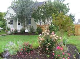 Crepe Myrtle Cottage