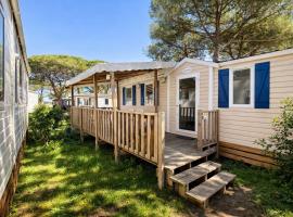 La Pinède Mobil Home 6 personnes - Camping 4 étoiles la Presqu'île du Barcarès, Hotel in Le Barcarès
