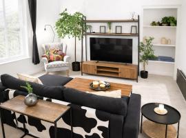 Town Centre 2 Bedroom Town House St Helier, hotell i Saint Helier Jersey