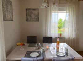 니에하임에 위치한 호텔 Ferienwohnung Schöne Aussicht