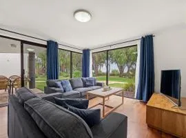 1CapeView beachfront Geographe Bay