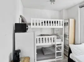 London Duo & Quad Rooms in Zone 2 - Willesden Green