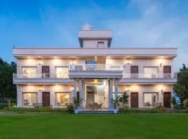 Corbett The Regnum Resort