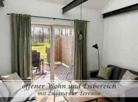 Ferienwohnung Freia - Gulfhof nahe Greetsiel mit Sauna, Garten & 3 Schlafzimmern
