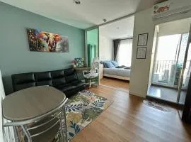 Comfy 1 BR at Bangson MRT by Orn