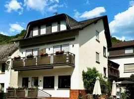Pension / Ferienwohnungen Scheid