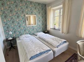 Skelby Præstegård værelse 5, hotel v destinácii Gedser