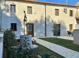 Casa Elira