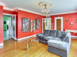 Artists Nest Unique Home 2 Mi to Dtwn Longview!، فندق في لونغفيو