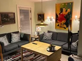 Apartment 2 min from airport 10 min to city