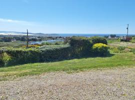 Gweedore Seaview Cottage, Hotel in Bun na Leaca