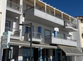 Vythos Rooms, hotel i Paralio Astros