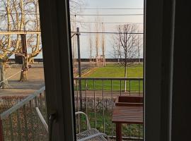 Erste Linie See Wohnung, hotel in Rorschach