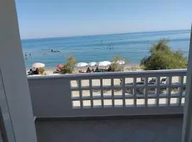 Poseidon Street ΝΕΑ ΜΕΣΑΓΓΑΛΑ Γκαρσονιέρα 4