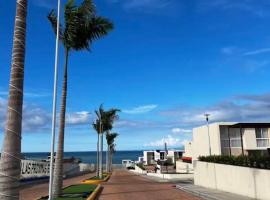 Casa de playa y descanso total, hotel a Jaramijó