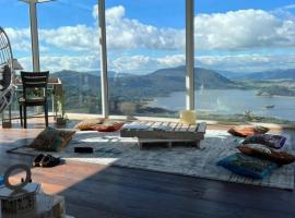 Sukha Resort, Hotel in La Calera
