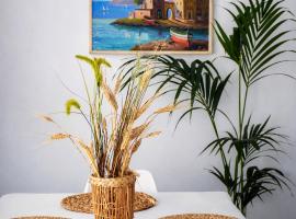 Oltremare Suite N37 Casa fronte mare con giardino, hotel a Bagheria