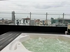 Apto con Balcón Terraza con Vista, Jacuzzi y Confort en Chico