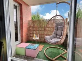 Urban Escape - Design Vibrant & Terrasse intime à 3 min du Parc des Coquibus - Proche ORLY