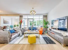 StayAU Pet-Friendly 4BR Retreat in Balwyn North