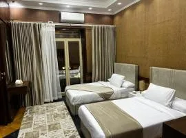 Tahrir Hotel - Down town