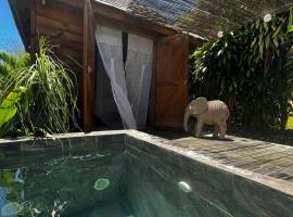 Ti Kaz à Suzy près de la plage - Makiese Resort, hotel di Belle-Allée