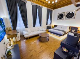 Crown King Hotel, hotel v destinaci Silivri