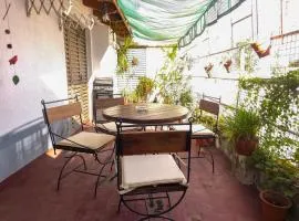 Casa a pasos de Plaza Mitre y Costanera