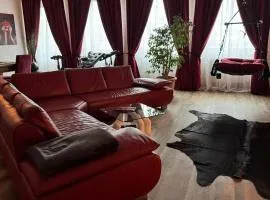 Red Silence I Design Suite im Koblenz