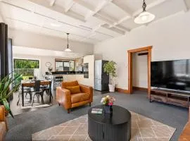 3 Bedroom Villa in Kensington