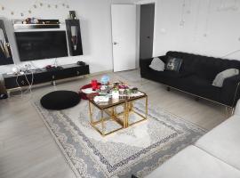 Hostel, hotel a Yakuplu